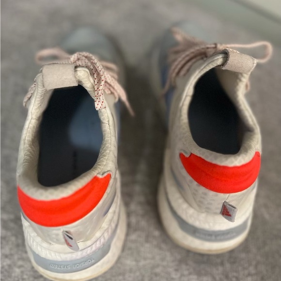 WOMENS Adidas shoes - Picture 5 of 6